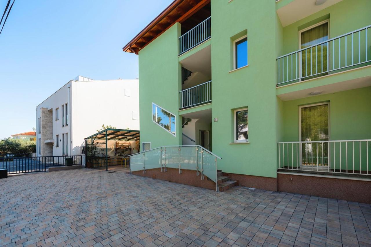 Andrea House With Apartments Umag Ngoại thất bức ảnh