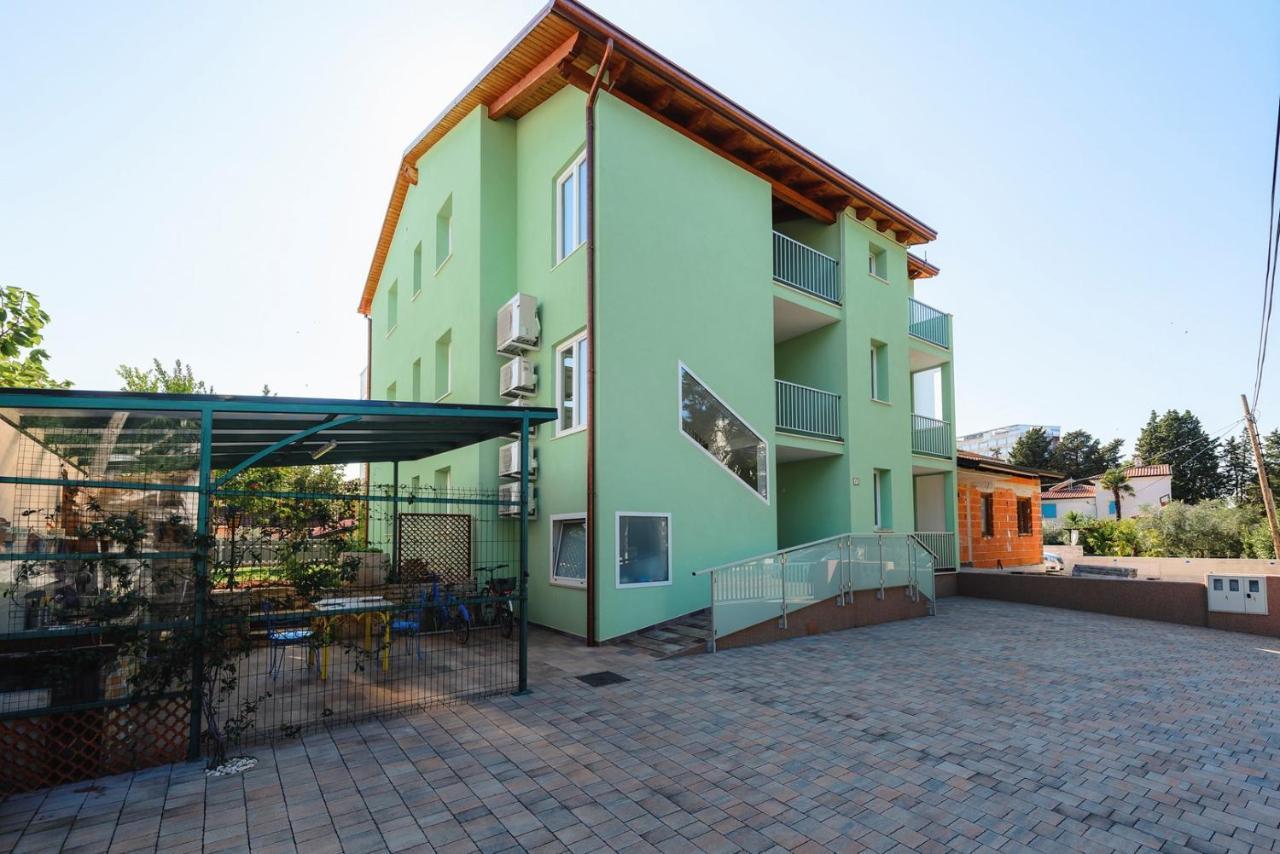 Andrea House With Apartments Umag Ngoại thất bức ảnh