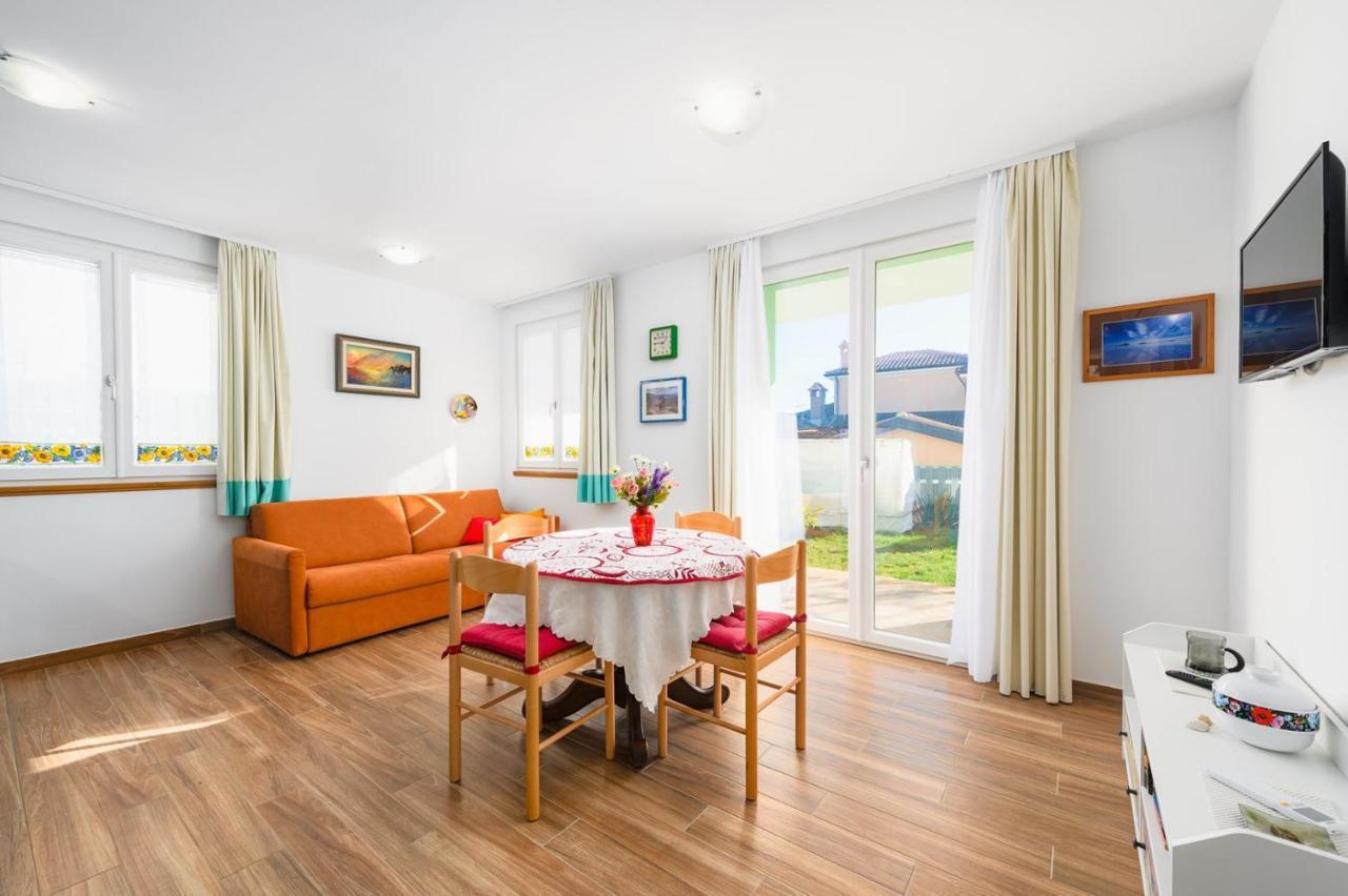 Andrea House With Apartments Umag Ngoại thất bức ảnh