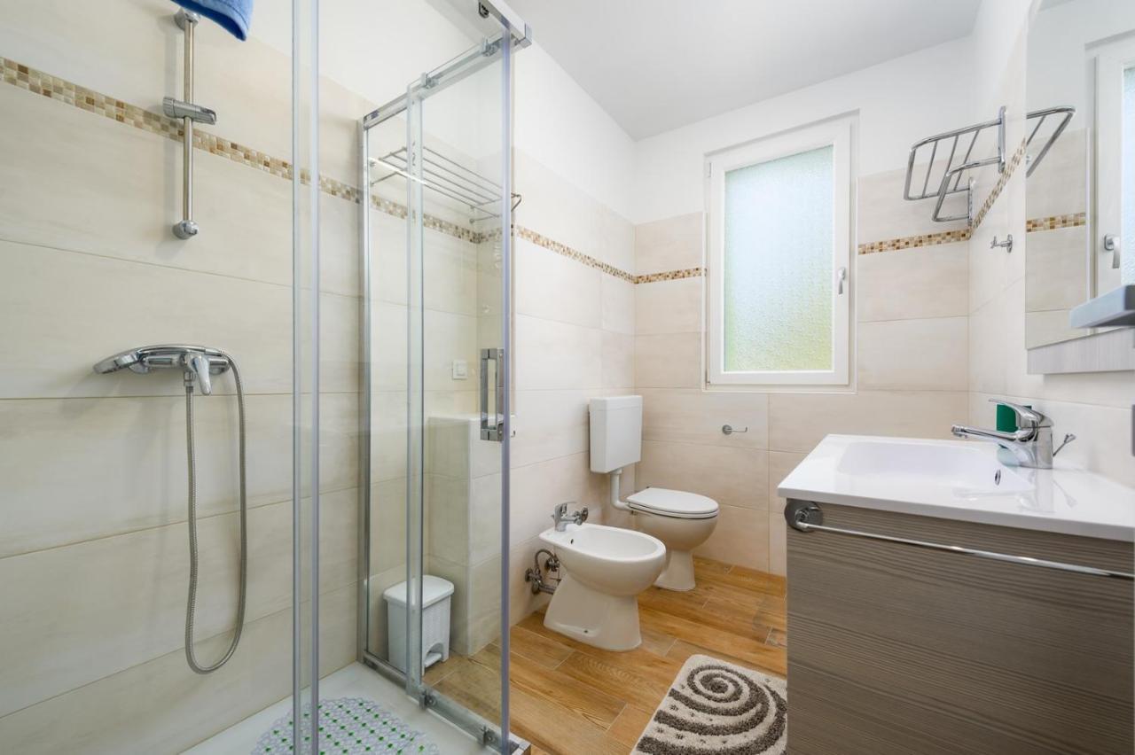 Andrea House With Apartments Umag Ngoại thất bức ảnh