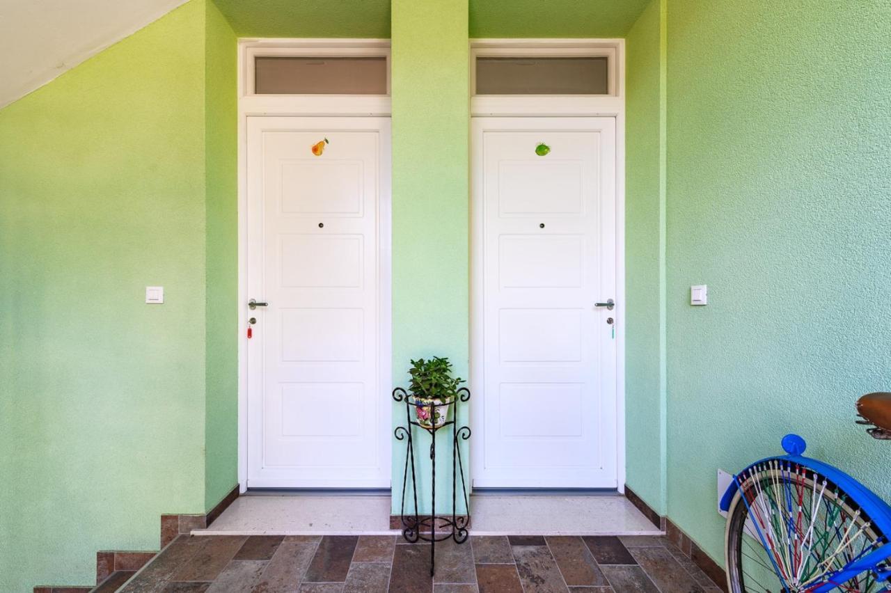 Andrea House With Apartments Umag Ngoại thất bức ảnh