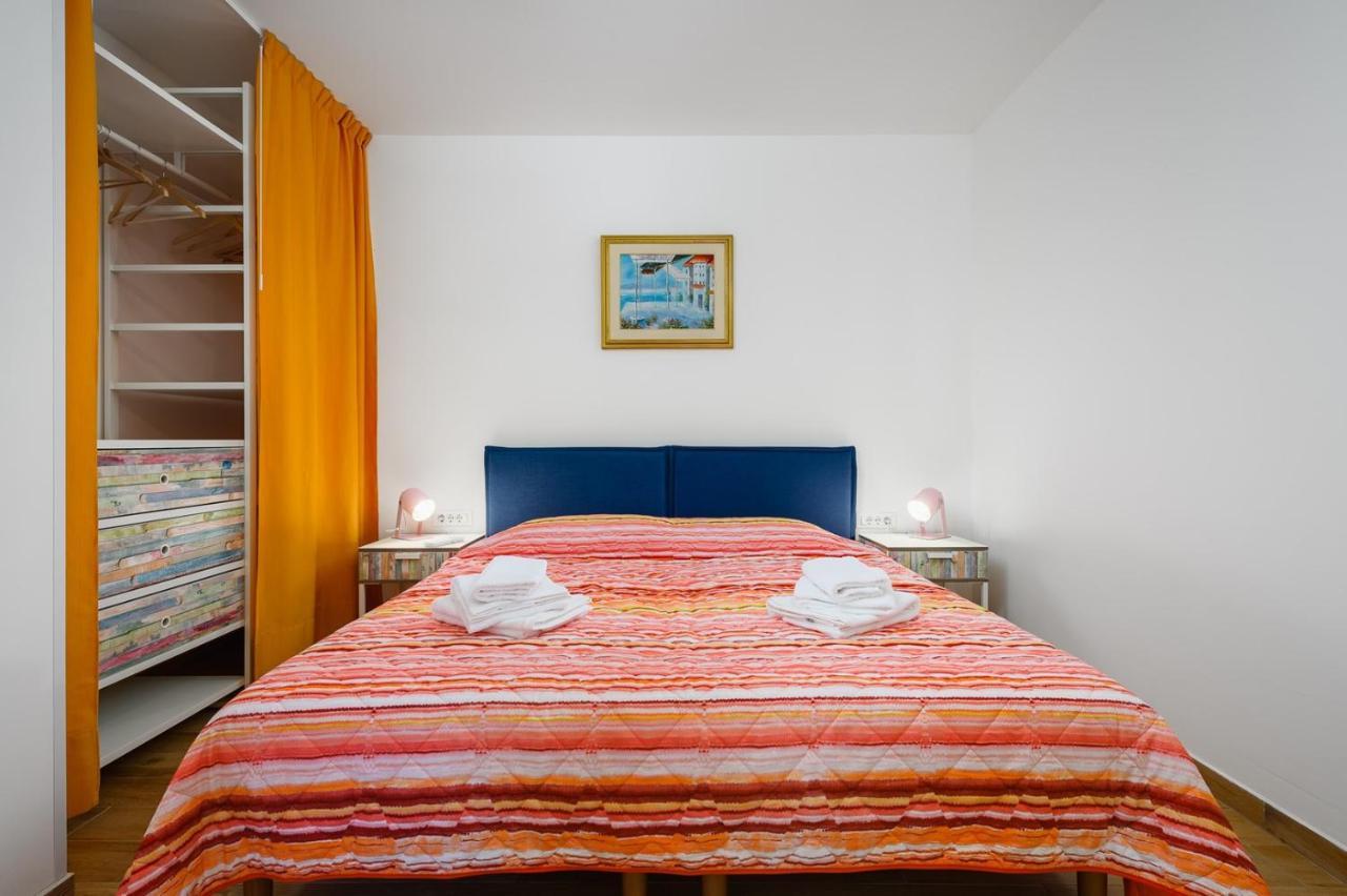 Andrea House With Apartments Umag Ngoại thất bức ảnh