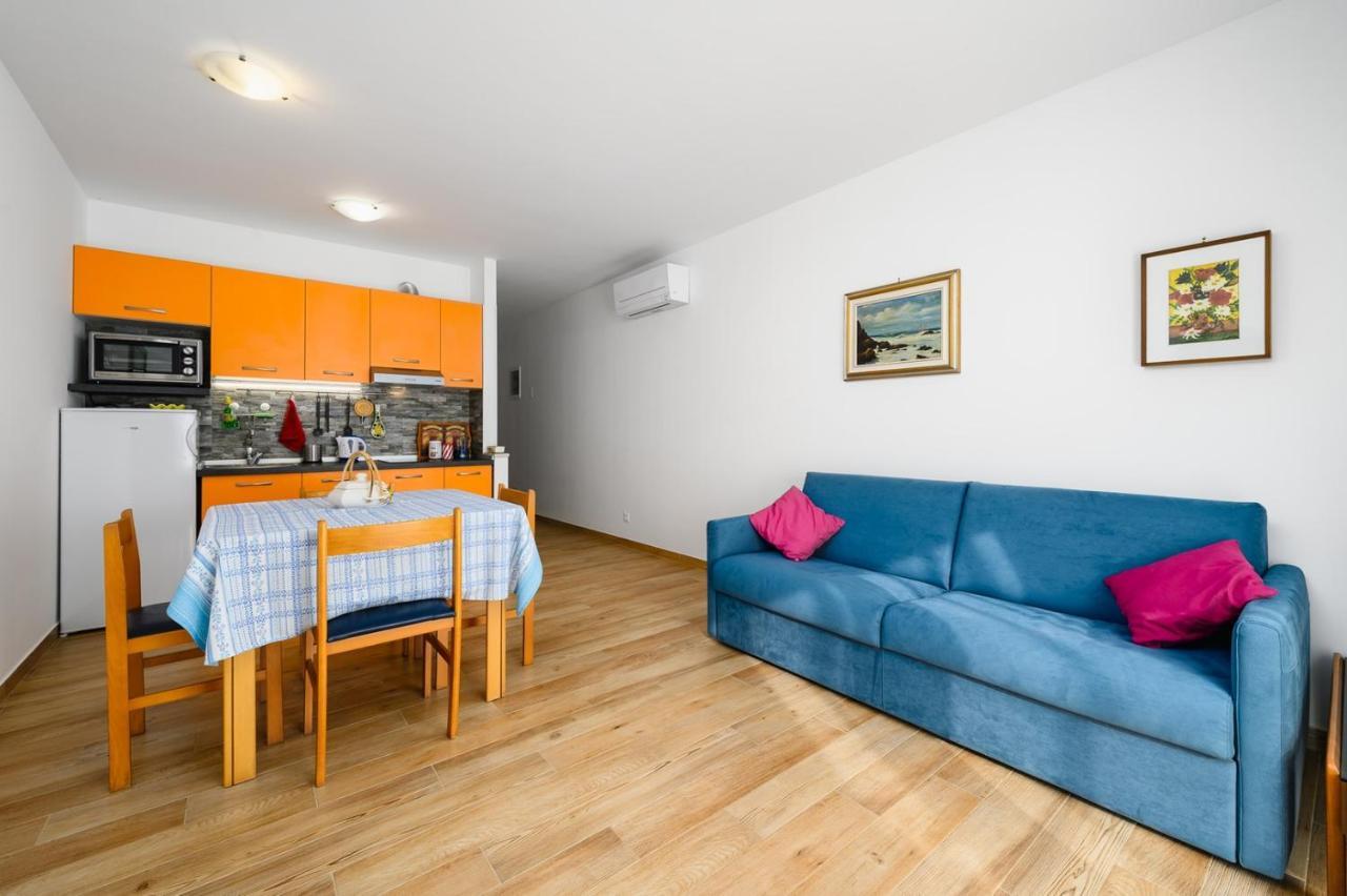 Andrea House With Apartments Umag Ngoại thất bức ảnh
