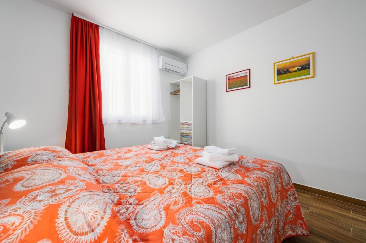 Andrea House With Apartments Umag Ngoại thất bức ảnh