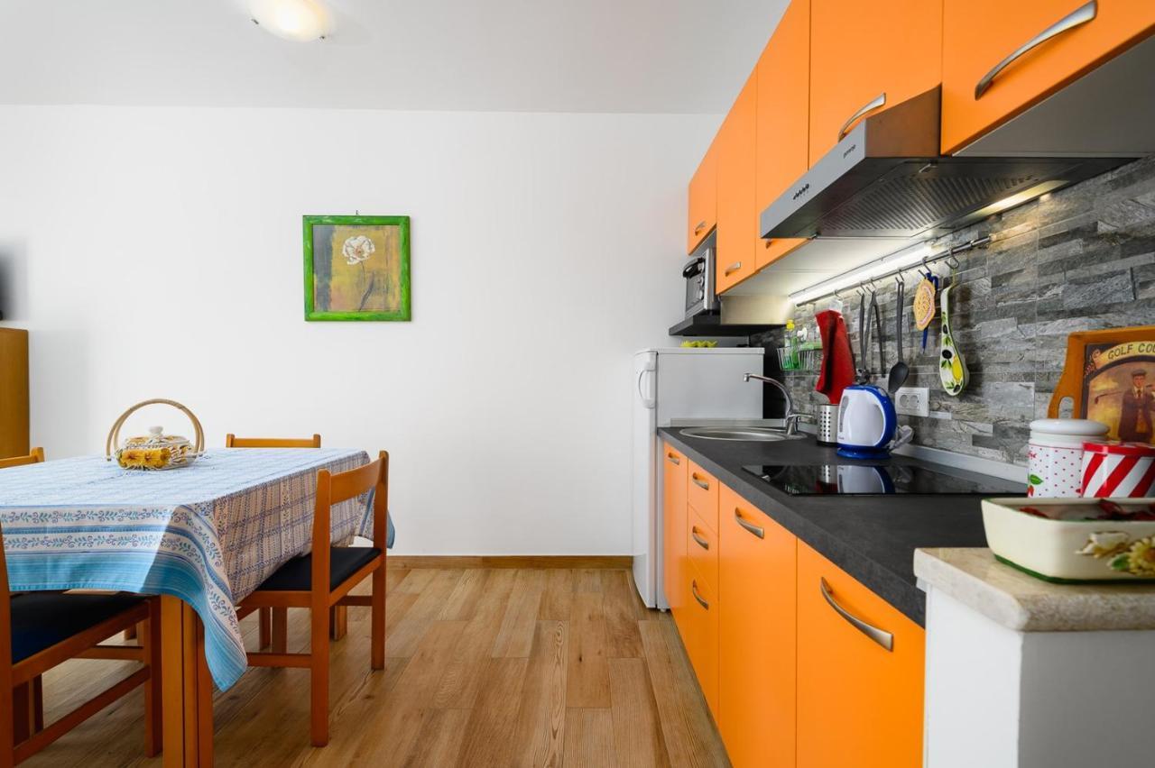 Andrea House With Apartments Umag Ngoại thất bức ảnh