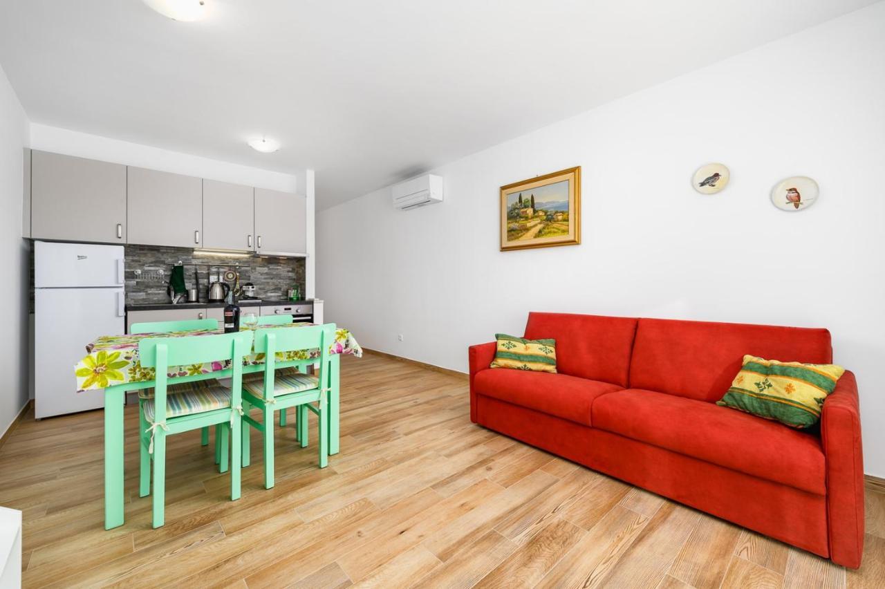 Andrea House With Apartments Umag Ngoại thất bức ảnh